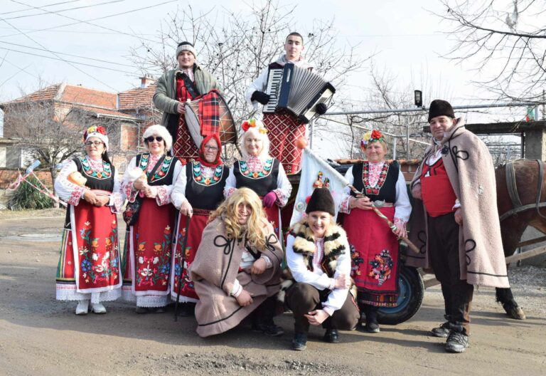 Бабинден в Маноле